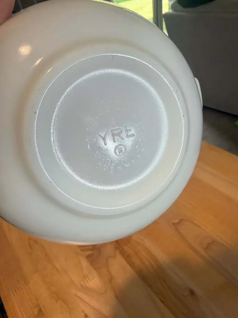 Vintage Pyrex Solid Opal White Cinderella Mixing Bowl Model 442 1.5 Quart